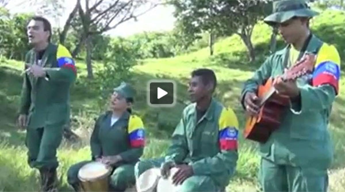 Las FARC difunden un desafiante rap en video sobre la paz en Colombia.