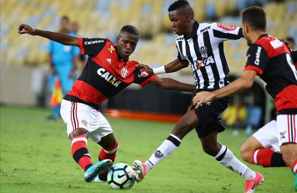 Vinicius Junior, durante su primer partido como profesional contra el Atlético Mineiro. Vinicius Junior, durante su primer partido como profesional contra el Atlético Mineiro.