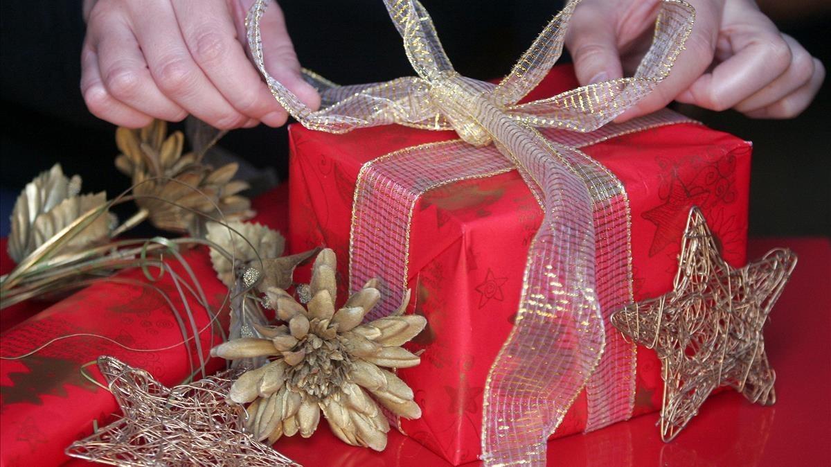 El 27% de los españoles han recibido un regalo no deseado en Navidad