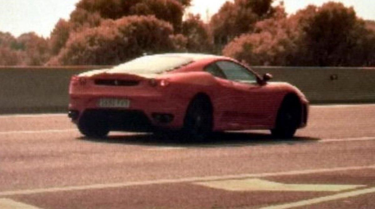 El coche pillado circulando a 216 km/h en Roda de Berà. El coche pillado circulando a 216 km/h en Roda de Berà.