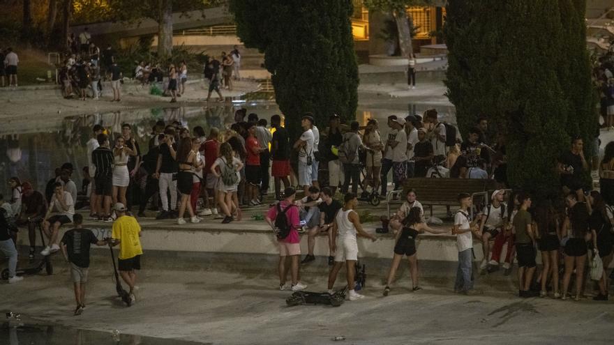 L'ajuntament fa una crida a tornar a l'ordre davant els 'botellons' per les festes de Sants - Vimarsana News