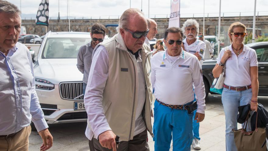 ¿Quién es el anfitrión del rey Juan Carlos I en Sanxenxo?