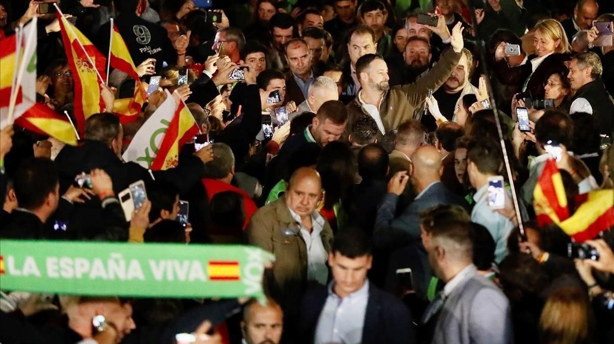Mitin de Vox en Dos Hermanas (Sevilla), con Santiago Abascal. Mitin de Vox en Dos Hermanas (Sevilla), con Santiago Abascal.