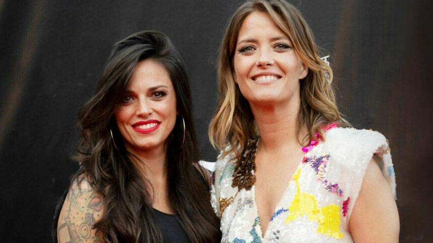 María Casado presenta a su nueva novia: así es Martina, una cantante y fotógrafa catalana - Vimarsana News