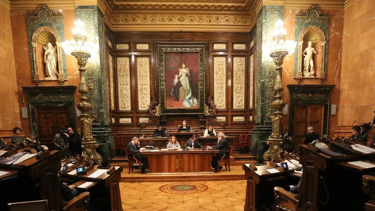 Inicio del pleno municipal del ayuntamiento de Barcelona. Inicio del pleno municipal del ayuntamiento de Barcelona.