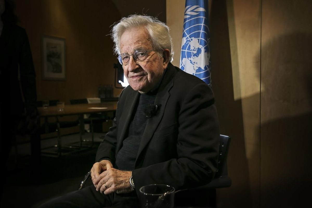 El lingüista y filósofo estadounidense, Noam Chomsky, en Barcelona. El lingüista y filósofo estadounidense, Noam Chomsky, en Barcelona.