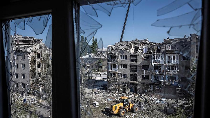 Russland-Ukraine-Krieg, live: Mindestens sieben Tote, darunter zwei Kinder, bei russischem Bombenanschlag in Cherson