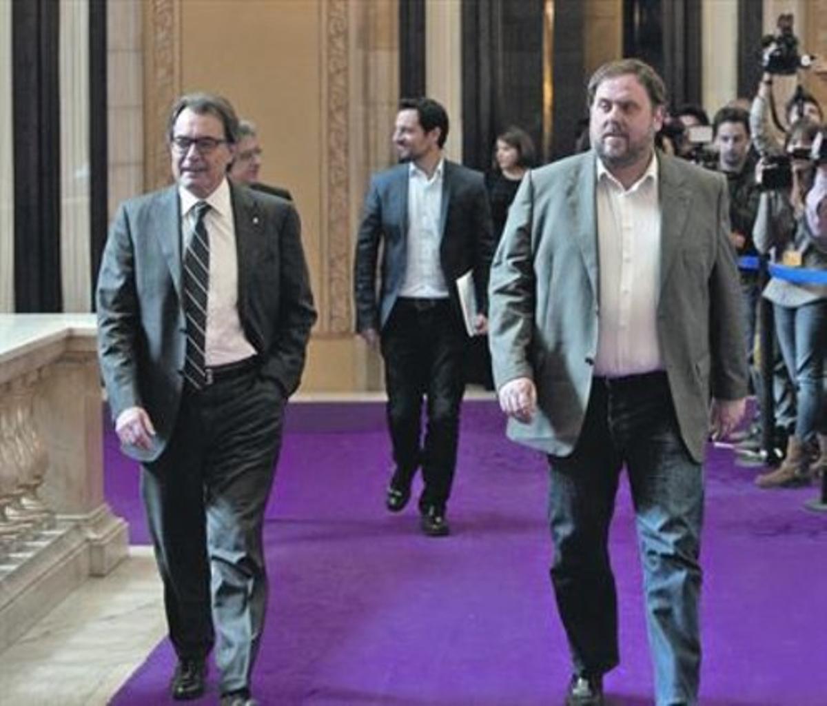 Mas y Junqueras,en el Parlament,al término de su reunión de ayer.