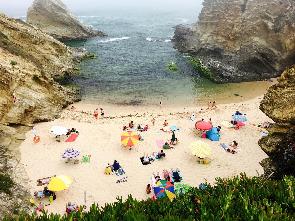 La playa de Porto Covo, en Portugal. La playa de Porto Covo, en Portugal.