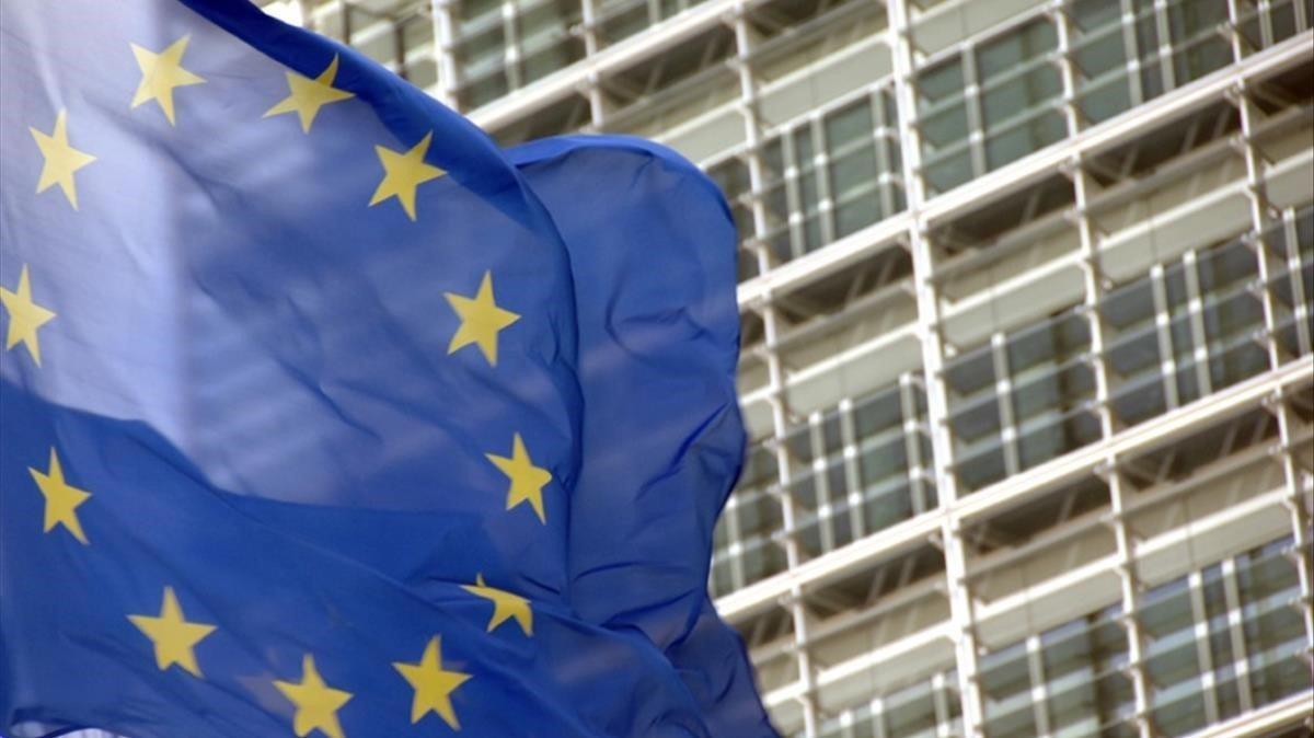La Comissió Europea avala el pla del Govern central contra la desinformació