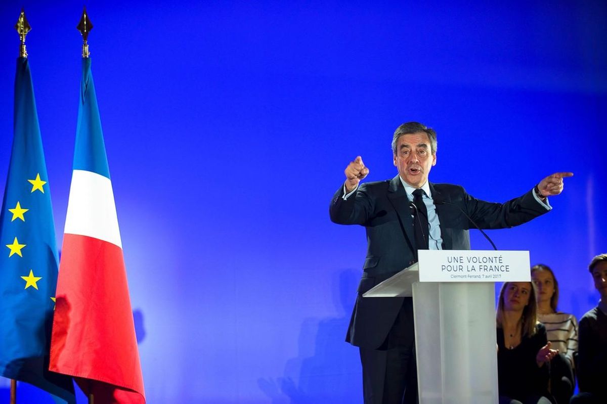 Francois Fillon interviene en un mitin en Cournon-d’Auvergne, en el centro de Francia, el viernes 7 de abril. Francois Fillon interviene en un mitin en Cournon-d’Auvergne, en el centro de Francia, el viernes 7 de abril.