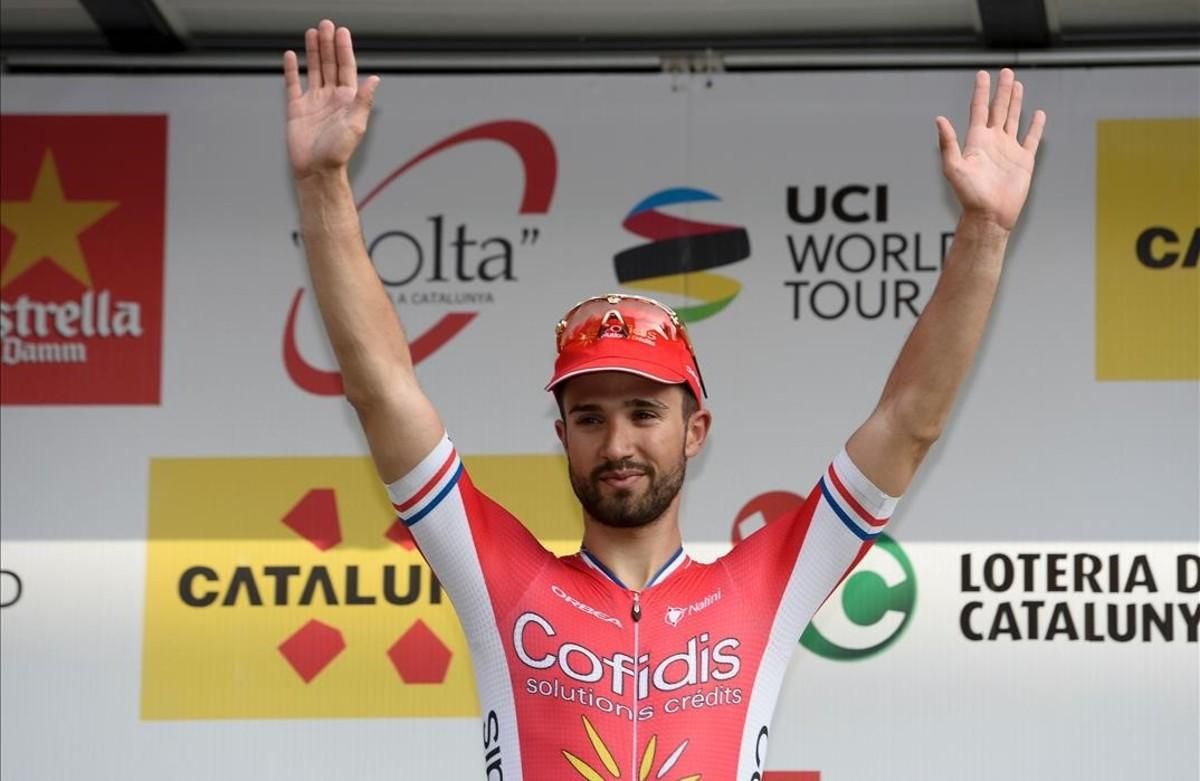 Nacer Bouhanni, en el podio de Calella de la Volta. Nacer Bouhanni, en el podio de Calella de la Volta.