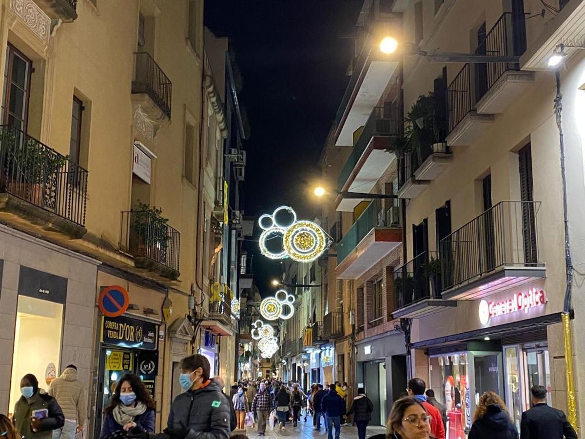 Mataró rep el Nadal encenent els llums de manera sostenible