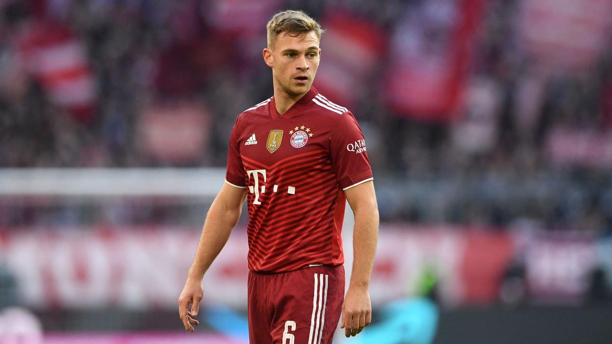 El Bayern de Múnich aumenta la presión sobre Joshua Kimmich, aún sin vacunarse, y recortará el sueldo del internacional alemán.