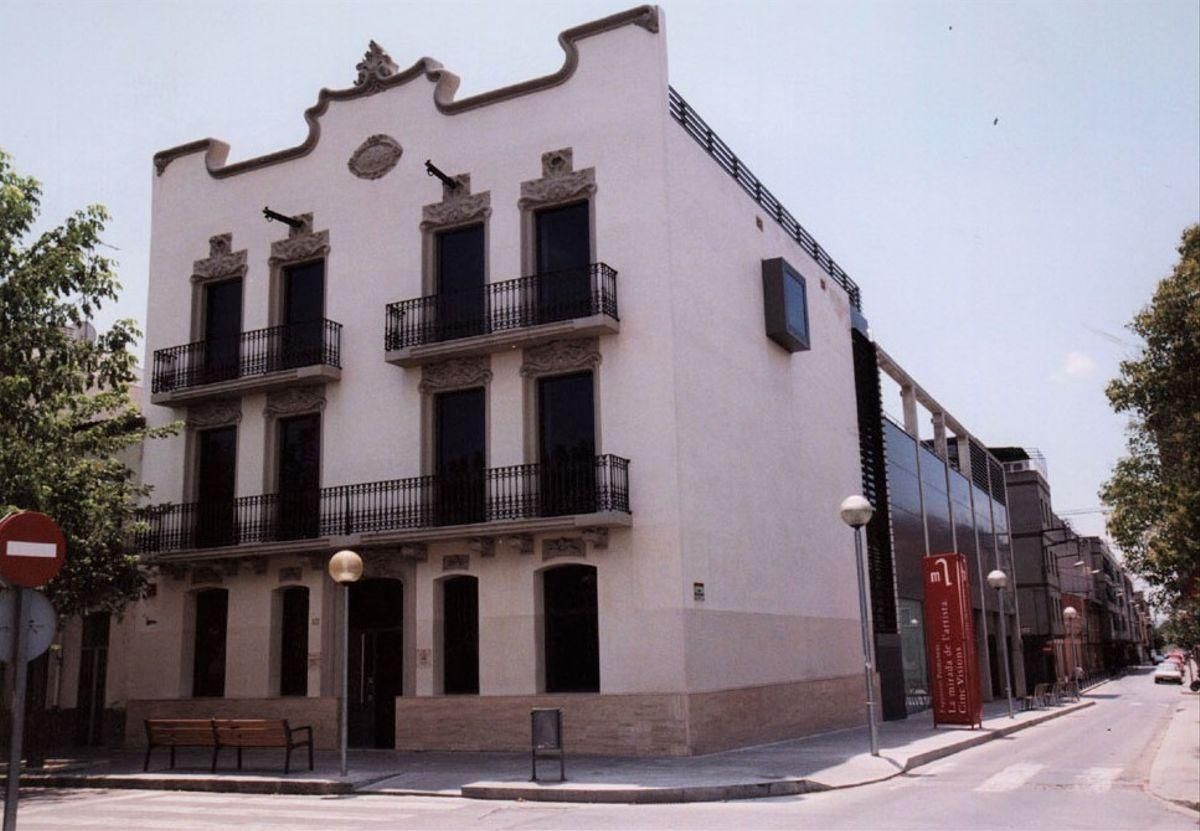 El Museo Abelló de Mollet del Vallès. El Museo Abelló de Mollet del Vallès.