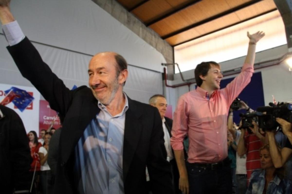Alfredo Pérez Rubalcaba, Javi López y Pere Navarro en el mitin de los socialistas en la campanya de las elecciones europeas.