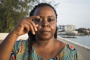 Nina Wambiji, la salvadora de sirenes
