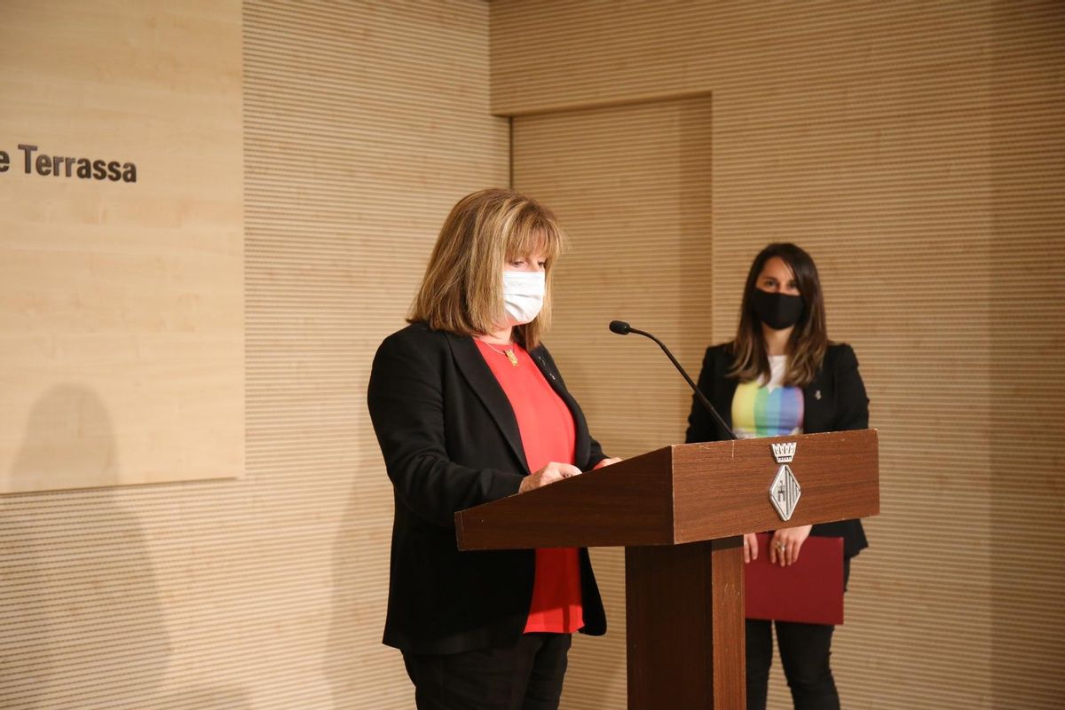 La teniente de alcaldía de Promoción Económica y Proyección de la Ciudad y concejala de Empleo, Núria Marín; y la concejala de LGTBI +, Jennifer Ramírez en la presentación de ’Transrassa’ La teniente de alcaldía de Promoción Económica y Proyección de la Ciudad y concejala de Empleo, Núria Marín; y la concejala de LGTBI +, Jennifer Ramírez en la presentación de ’Transrassa’