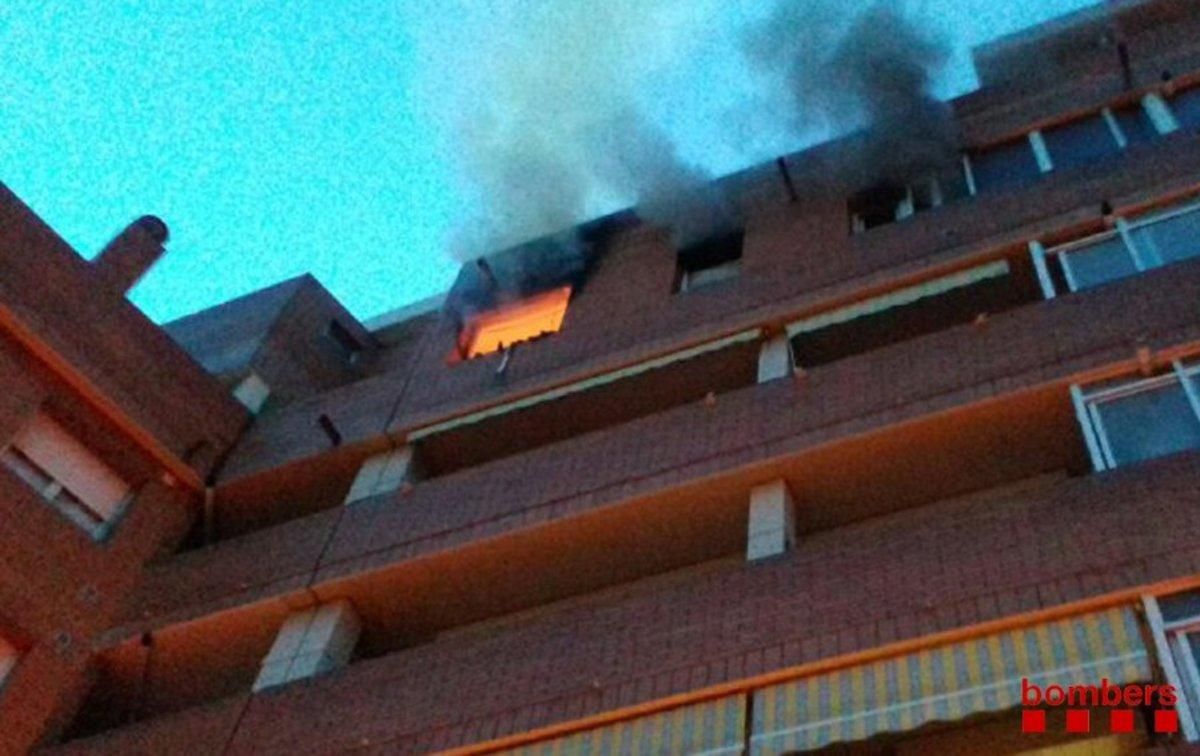 Muere una anciana en un incendio en Terrassa Muere una anciana en un incendio en Terrassa