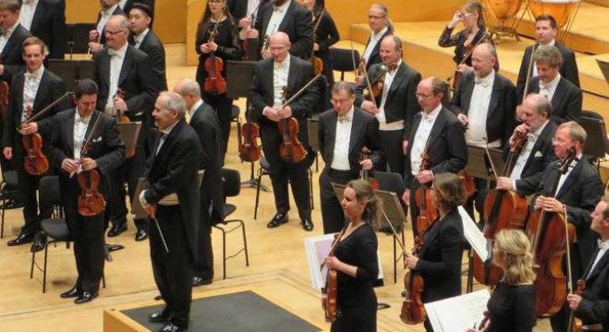 Un momento del concierto de la Sinfónica de Viena en el Auditori. Un momento del concierto de la Sinfónica de Viena en el Auditori.