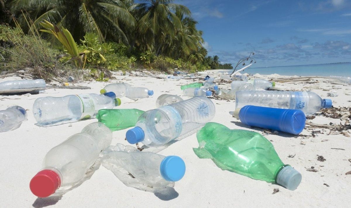 Se estima que alrededor del 90% de los residuos plásticos que llegan por los ríos a los océanos provienen de los 10 ríos más grandes del mundo. Se estima que alrededor del 90% de los residuos plásticos que llegan por los ríos a los océanos provienen de los 10 ríos más grandes del mundo.
