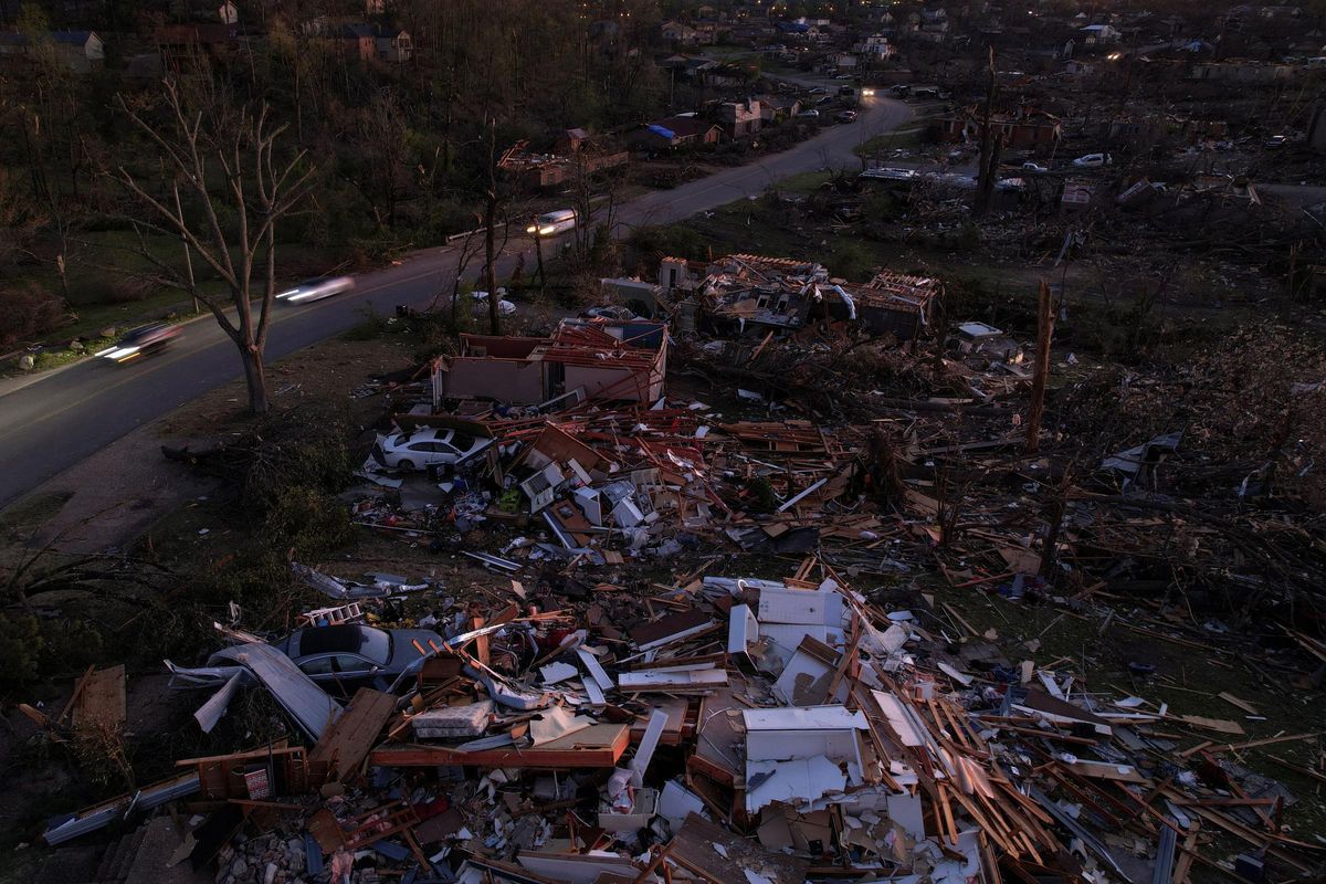 La oleada de tornados en Estados Unidos deja al menos 29 muertos FOTOS
