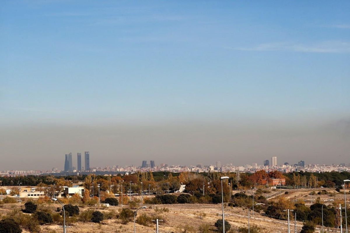 Imagen de archivo de la contaminación en Madrid. Imagen de archivo de la contaminación en Madrid.