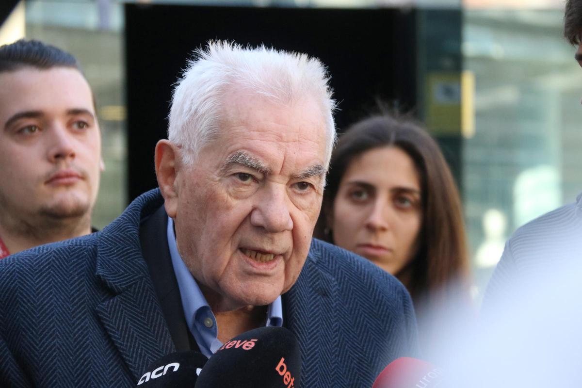 Maragall respon a la carta de Colau a Aragonès sobre la climatització de les escoles de Barcelona Maragall respon a la carta de Colau a Aragonès sobre la climatització de les escoles de Barcelona