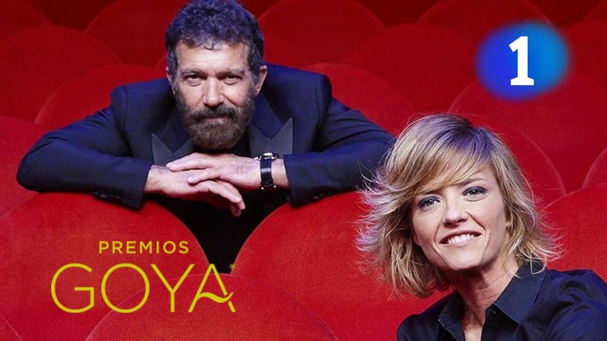 Antonio Banderas y María Casado, presentadores de la gala de la 35ª edición de los Premios Goya Antonio Banderas y María Casado, presentadores de la gala de la 35ª edición de los Premios Goya