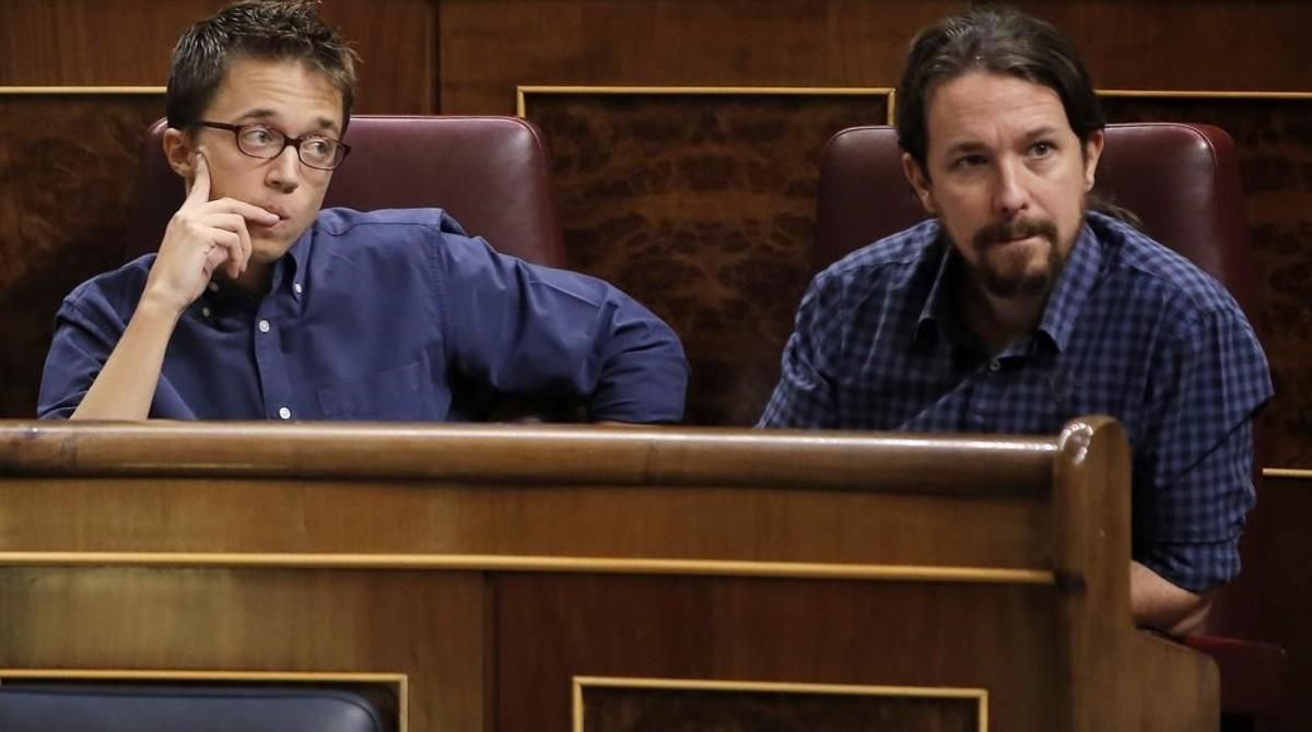 Pablo Iglesias e Íñigo Errejón, en el pleno del Congreso del 27 de septiembre. Pablo Iglesias e Íñigo Errejón, en el pleno del Congreso del 27 de septiembre.
