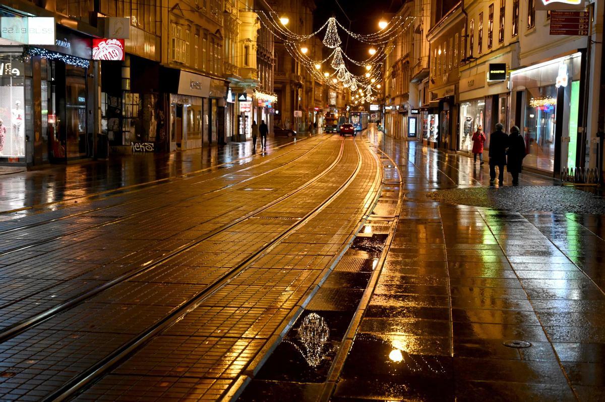 Calles vacías en la capital de Croacia, Zagreb.