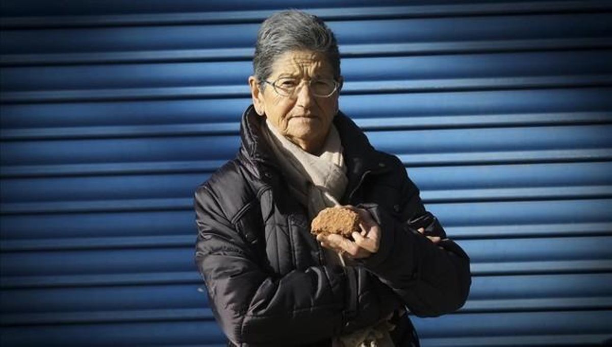 Conchita Castell, miembro de las Dones Sàvies. Conchita Castell, miembro de las Dones Sàvies.