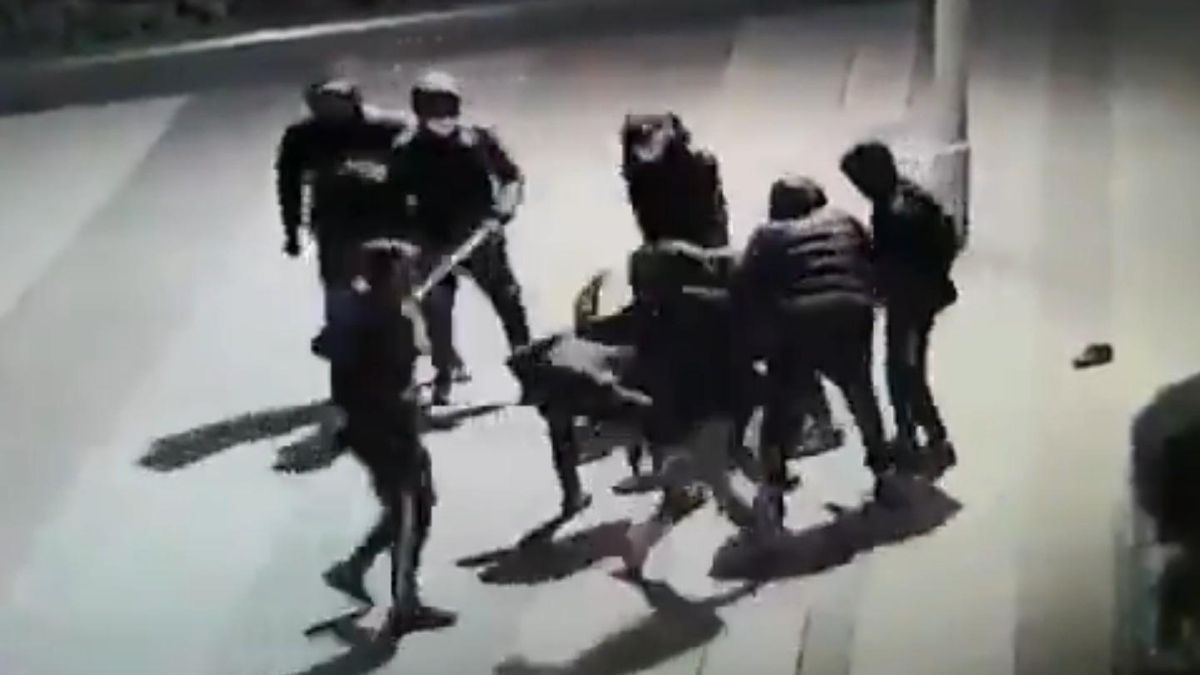 Indignació a França per la brutal pallissa a un adolescent Indignació a França per la brutal pallissa a un adolescent