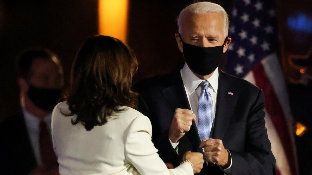 Joe Biden y Kamala Harris, en la noche de la celebración electoral. Joe Biden y Kamala Harris, en la noche de la celebración electoral.
