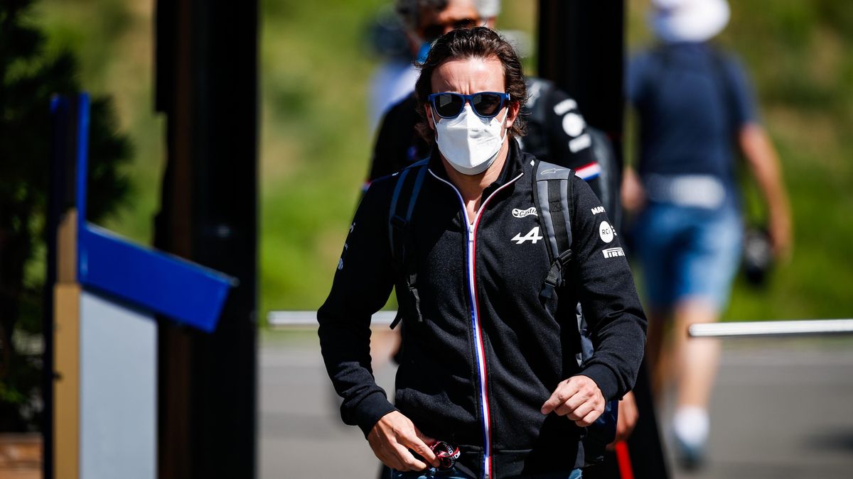 Alonso llega al circuito de Austria. Alonso llega al circuito de Austria.