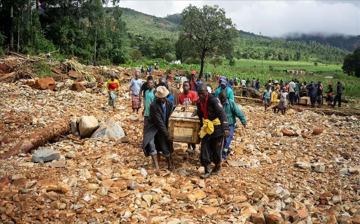 El paso del ciclón Idai en Mozambique provoca la muerte de 162 personas. El paso del ciclón Idai en Mozambique provoca la muerte de 162 personas.