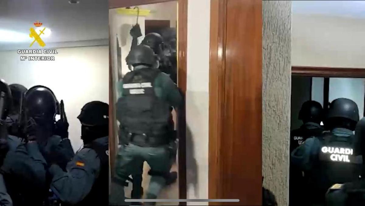 Operación Balrog Guardia Civil Golpe a la mafia de los cazafacturas
