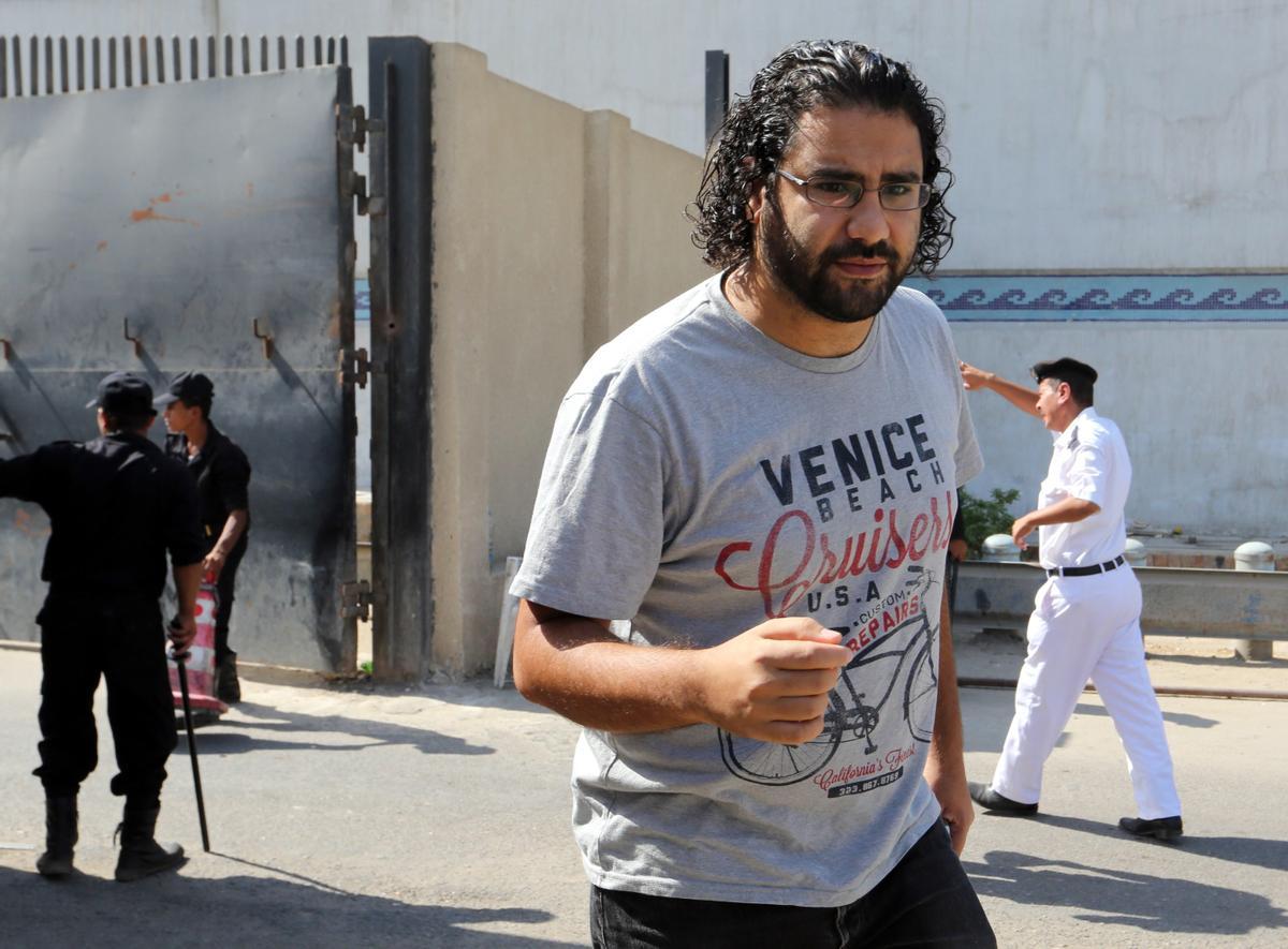 L’activista egipci empresonat Alaa Abdelfatah posa fi a la vaga de fam