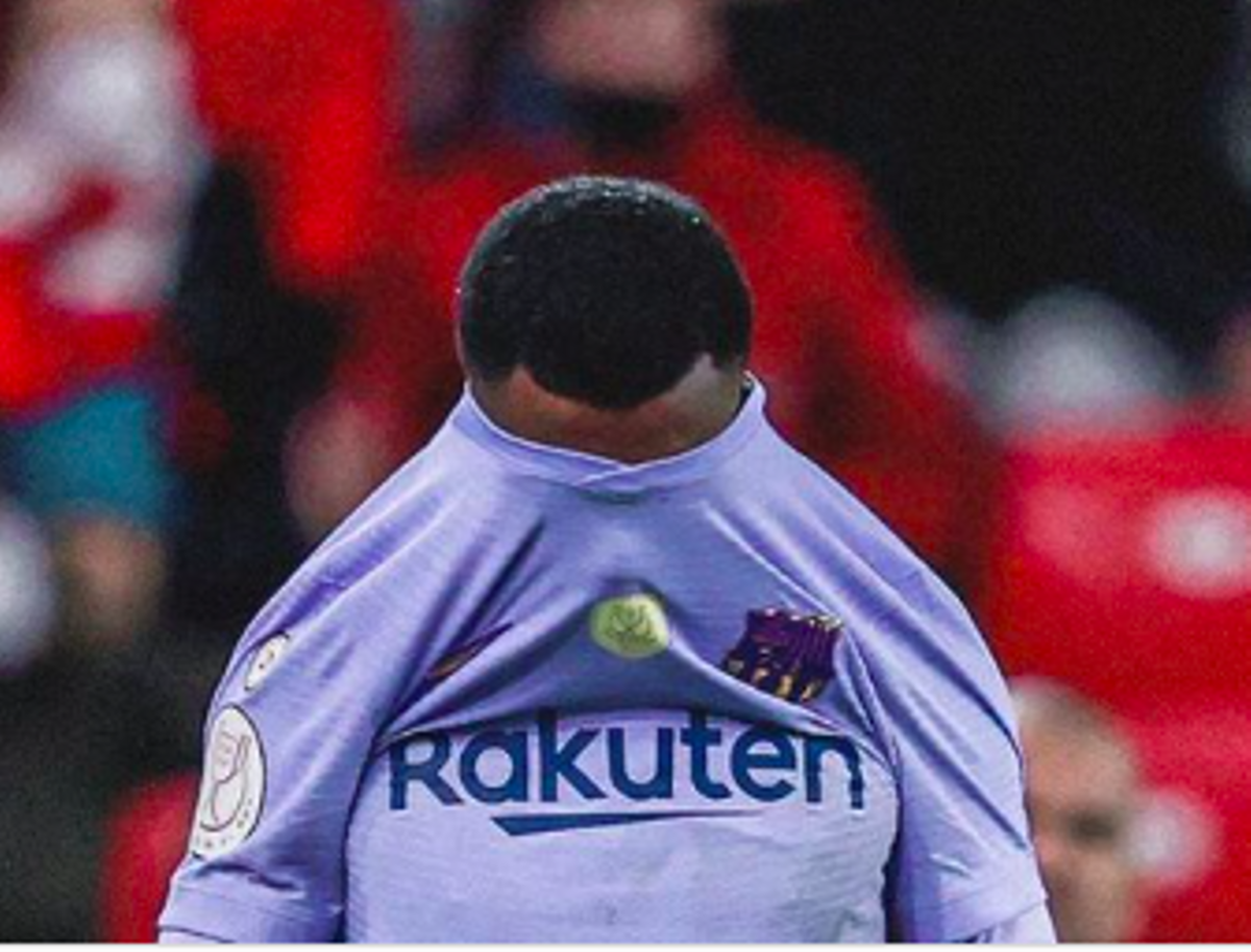 Ansu, tras lesionarse en el nuevo San Mamés en el Athletic-Barça de la Copa del Rey. Ansu, tras lesionarse en el nuevo San Mamés en el Athletic-Barça de la Copa del Rey.