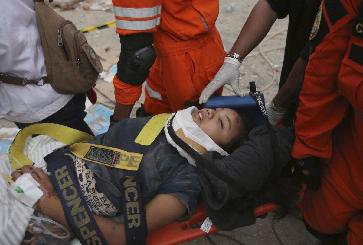 Los médicos y enfermeras australianos levantarán hospitales temporales para atender emergencias. Los médicos y enfermeras australianos levantarán hospitales temporales para atender emergencias.