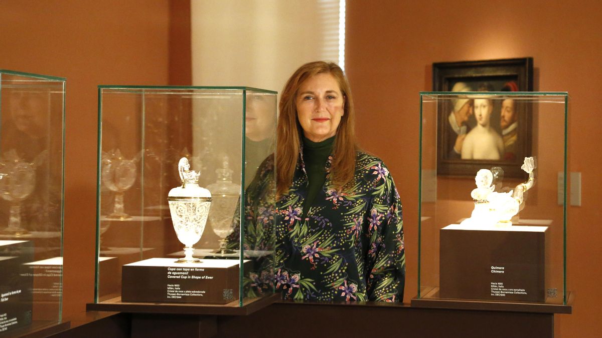 Francesca Thyssen, hija del barón Thyssen y Fiona Campbell-Walter, en la inauguración de la muestra ’Tesoros de la colección Thyssen-Bornemisza’, en Madrid, el lunes pasado. Francesca Thyssen, hija del barón Thyssen y Fiona Campbell-Walter, en la inauguración de la muestra ’Tesoros de la colección Thyssen-Bornemisza’, en Madrid, el lunes pasado.