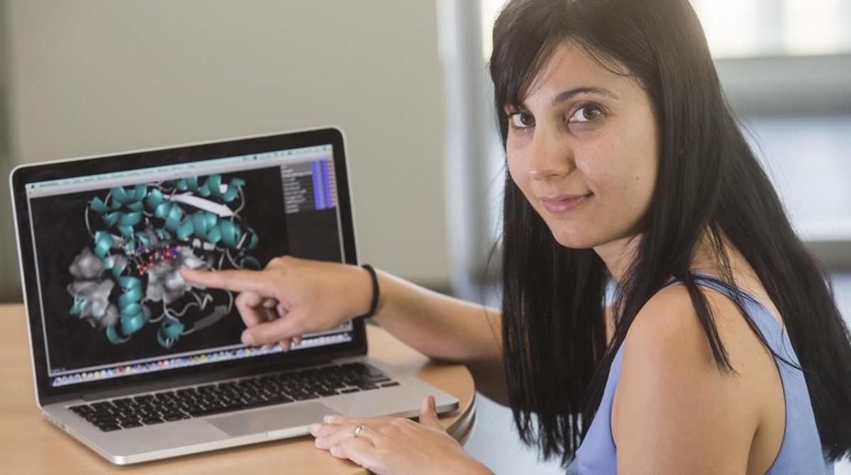 Sílvia Osuna, ganadora del Premio Princesa de Girona de Investigación 2016, en su ’laboratorio’ de la Universitat de Girona. Sílvia Osuna, ganadora del Premio Princesa de Girona de Investigación 2016, en su ’laboratorio’ de la Universitat de Girona.