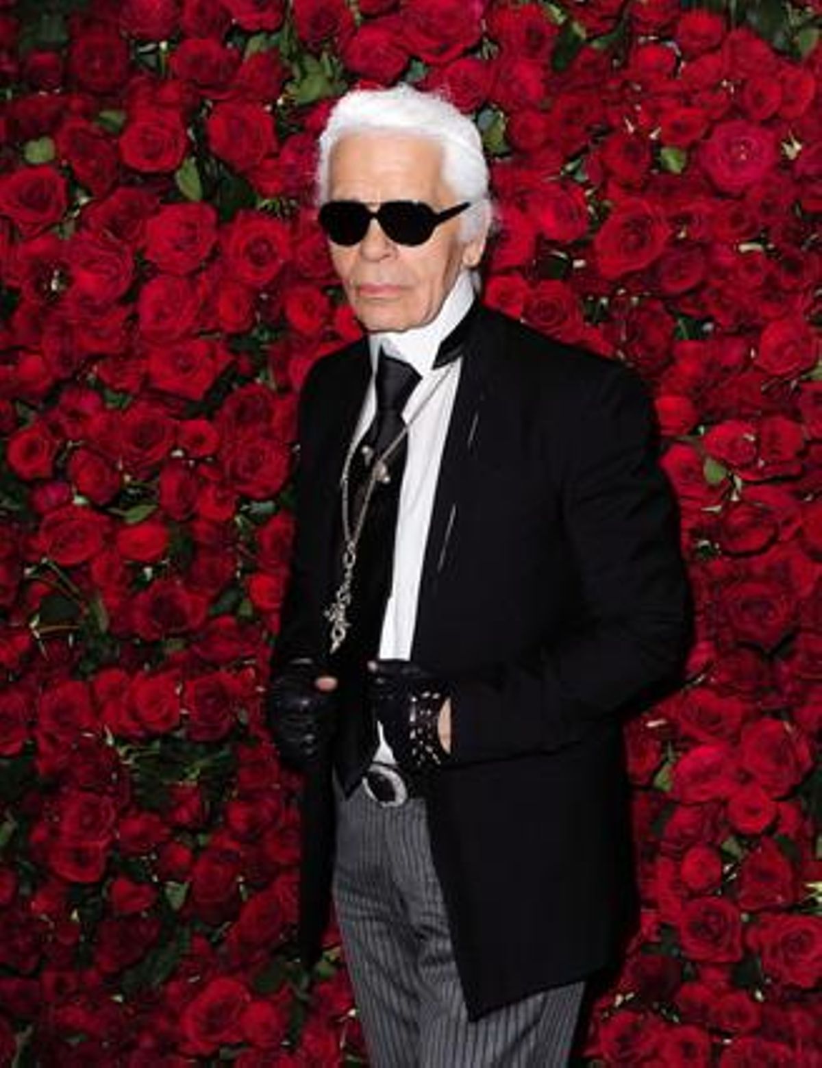 El diseñador de moda alemán Karl Lagerfeld, el pasado martes, 15 de noviembre de 2011, en una gala benéfica en Nueva York. El diseñador de moda alemán Karl Lagerfeld, el pasado martes, 15 de noviembre de 2011, en una gala benéfica en Nueva York.