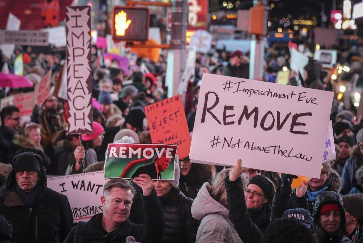 Tras su paso por Times Square, el grupo de manifestantes contrarios a Trump atravesó buena parte de Manhattan mientras se dirigía a Union Square, donde acabó la protesta. Tras su paso por Times Square, el grupo de manifestantes contrarios a Trump atravesó buena parte de Manhattan mientras se dirigía a Union Square, donde acabó la protesta.