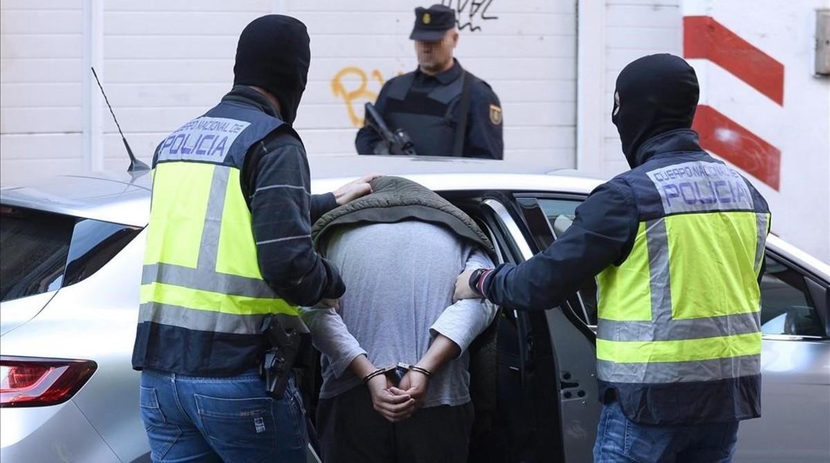 Detención de un yihadista en Valladolid, en septiembre del 2016. Detención de un yihadista en Valladolid, en septiembre del 2016.