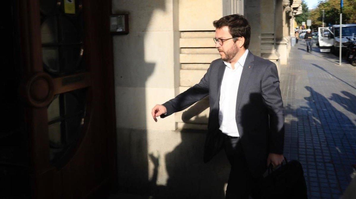 La Guàrdia Civil investiga viatges d'alts càrrecs de la Generalitat La Guàrdia Civil investiga viatges d'alts càrrecs de la Generalitat