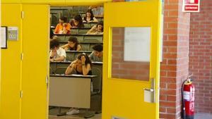 Aquestes són les carreres universitàries amb més (i menys) inserció laboral