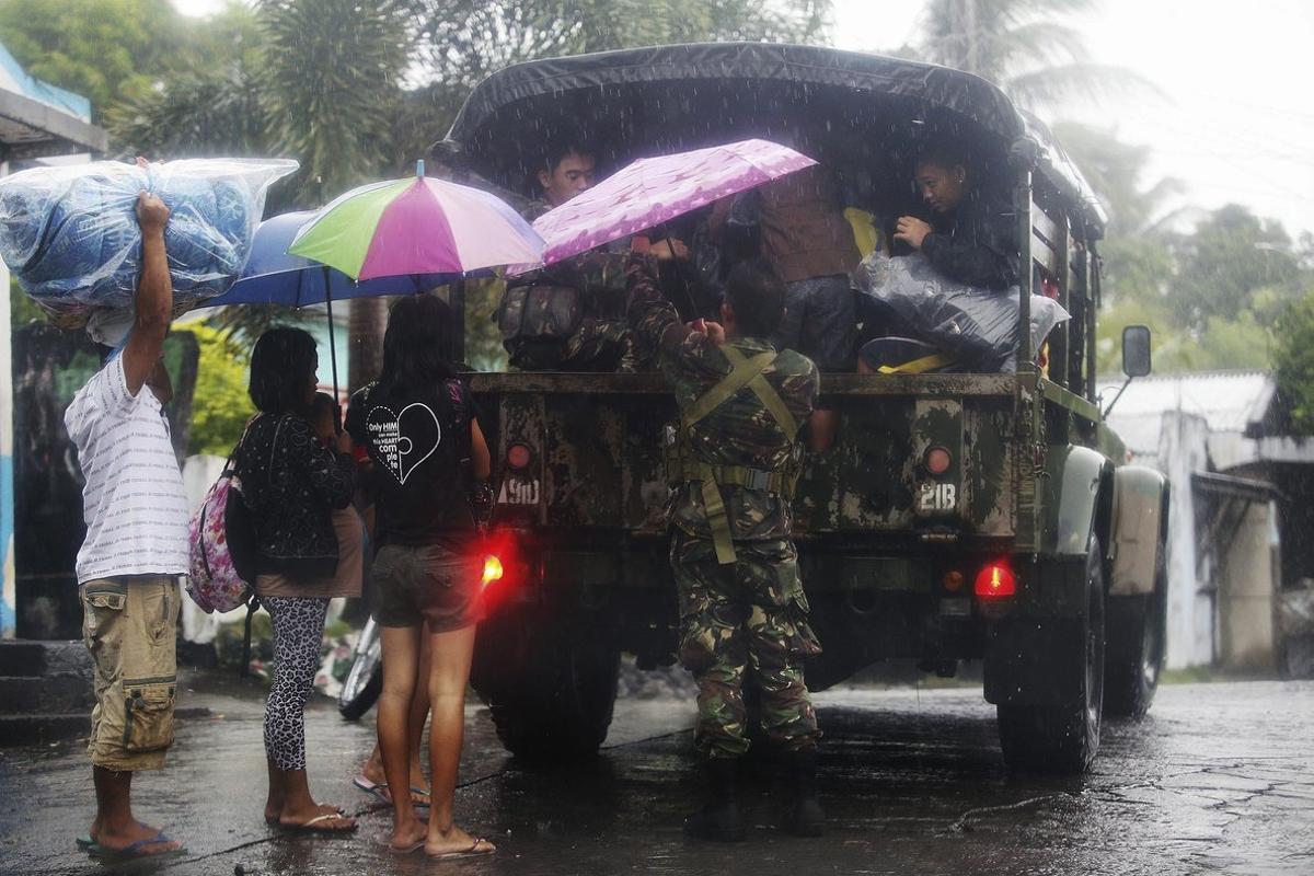Unas 5.000 personas han sido evacuadas en el norte de Filipinas.