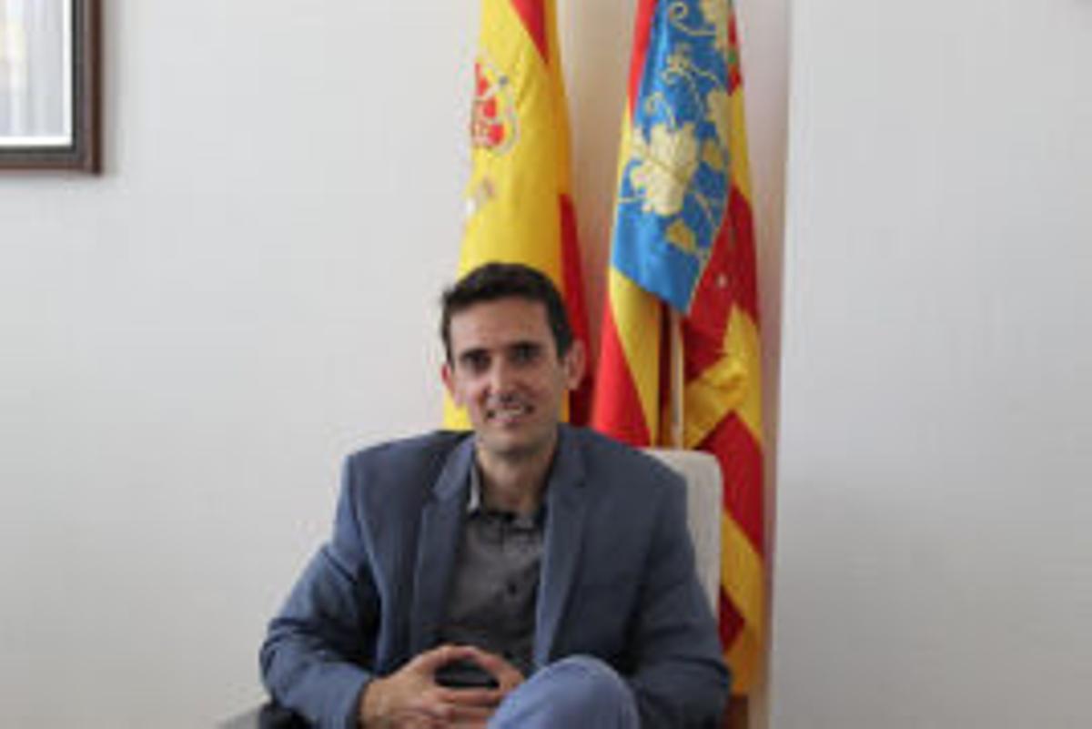 Miguel Navarré, alcalde de Casinos.