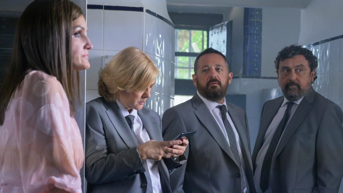 Escena del nuevo capítulo de ’Los hombres de Paco’ Escena del nuevo capítulo de ’Los hombres de Paco’